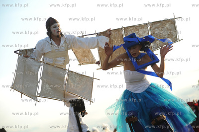 XIII edycja Festiwalu Teatrow Ulicznych FETA. FETA...