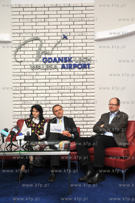 Oficjalne rozpoczecie budowy nowego terminalu, plyty...