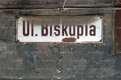 Gdansk Biskupia Gorka. Ul. Biskupia i okolice.  6.08.2007...