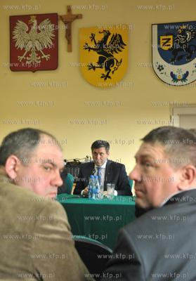 Wicepremier Janusz Piechocinski spotkal sie w Zukowie...