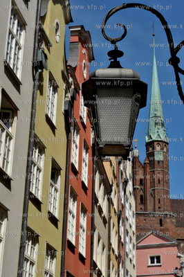 Gdańsk, ul. Kramarska, w tle Bazylika Mariacka

09.06.2016...