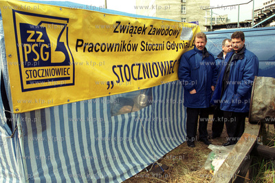 Przedstawiciele Zwiazku zawodowego Pracownikow Stoczni...