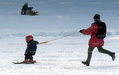 Amatorzy narciarstwa na Lysej Gorze w Sopocie. 29.01.2004...