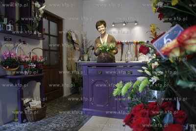Magda Masny w swojej kwiaciarni Rosamelia w Sopocie.
03.11.2010
fot....