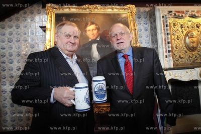 Gdansk.Dwor Artusa. Przekazanie portretu kupca gdanskiego...