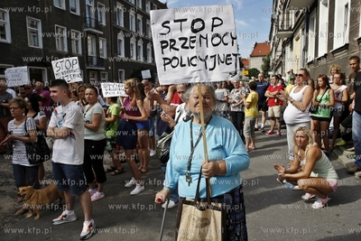 Marsz przeciwko przemocy policji w Gdansku Wrzeszczu,...