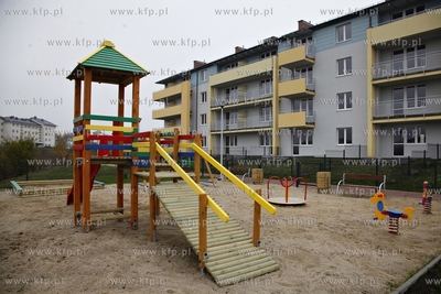 Uroczystosc przekazania mieszkan nowym lokatorom w...