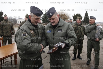 49 Baza Lotnicza w Pruszczu Gdańskim. Gen. bryg. pil....