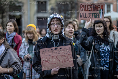 Długi Targ w Gdańsku.  Trójmiasto Przeciw Ludobójstwu...