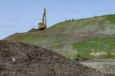 Gdańsk. Rewitalizacja Opływu Motławy. Wymiana darni...