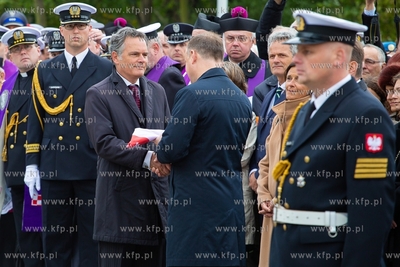 Gdynia, Cmentarz Marynarki Wojennej.  Uroczysty pogrzeb...