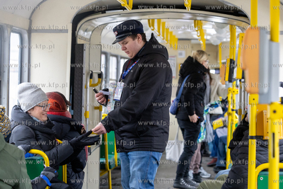 Gdańsk, 34. Finału WOŚP. Nz Zbiórka pienędzy w...