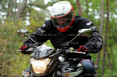 Przemyslaw Saleta na swoim motorze Suzuki B-King
24.05.2009
fot....