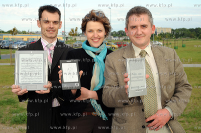 Mobilny czytnik iLiad firmy iRex Technologies jest...