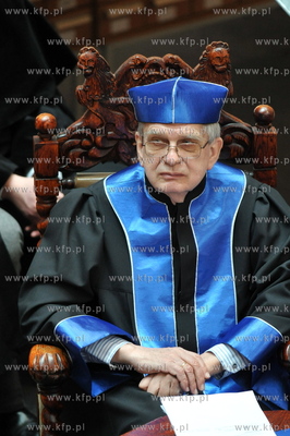 Obchody 40-lecia Uniwersytetu Gdanskiego. n/z prof....