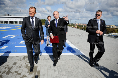 Gdansk. Uroczystosc zakonczenia budowy Centrum Medycyny...