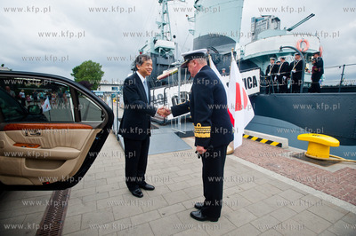 Gdynia. Nabrzeze Pomorskie. Historyczny niszczyciel...
