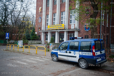Gdansk. Zabezpieczony przez Policje teren Centrum Ksztalcenia...