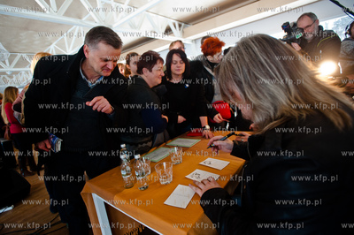 Sopot. Zatoka Sztuki. Charytatywne spotkanie z Piotrem...