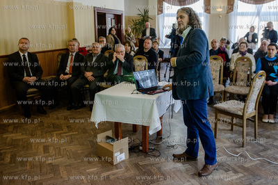 Restauracja Gryf w Zukowie. Promocja albumu Zukowo.
Nz...