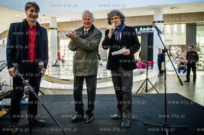 Gdynia. Centrum Handlowe Riviera. Premiera i promocja...