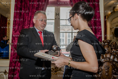 Gdansk, Dom Uphagena. Uroczystosc wreczenia nagrod...