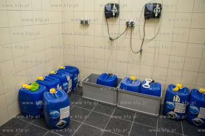 Pruszcz Gdanski. Uroczyste otwarcie krytej
plywalni...