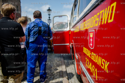 Gdansk. Targ Weglowy. Premiera ksiazki pt. Gdansk w...