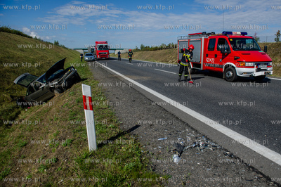 Droga krajowa nr 22 przed Czluchowem. Wypadek auta...