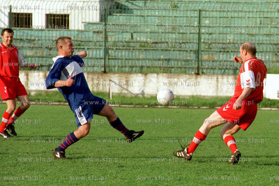 Mecz pilkarski Konserwatyski - Liberalowie na stadionie...