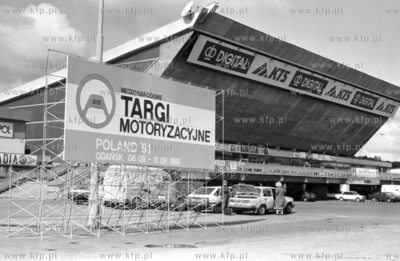 Targi Motoryzacyjne w hali Olivia w Gdansku Oliwie....