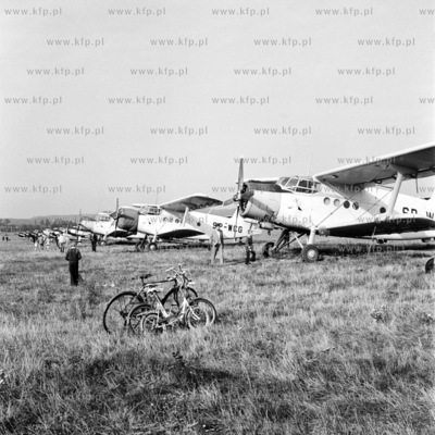 Samoloty AN-2 na lotnisku w Gdansku - Wrzeszczu. 
23.09.1973
6wrzesien73_z.kosycarz_p53
Fot....