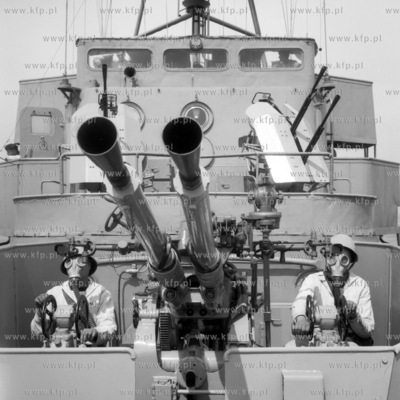 Stanowisko armat przeciwlotniczych na trałowcu typu...