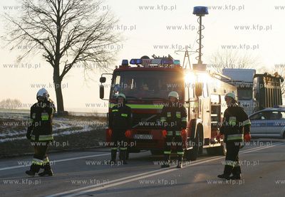 Kolbaskowo. Zachodniopomorskie. Na krajowej drodze...