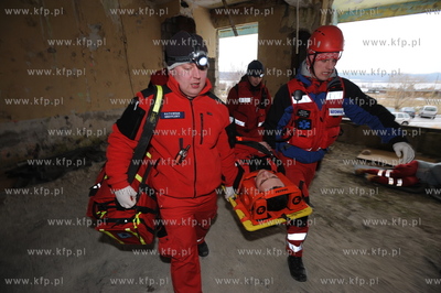 Nadole nad Jeziorem Zarnowieckim. Cwiczenia ratownikow...