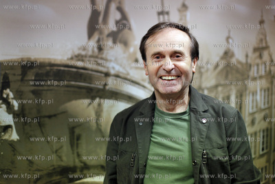 Galeria Baltycka. Spotkanie w EMPIK-u,  z aktorami...