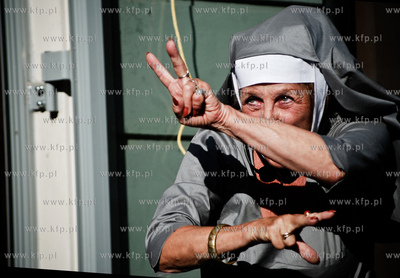Pierwsza produkcja Teatru w Oknie, przedstawienie "Alchemik"...