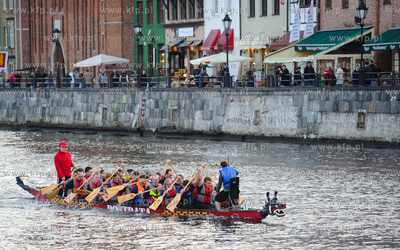 Gdansk. Motlawa. Festyn Morski zorganizowany na okolicznosc...