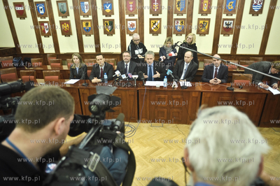 Briefing prasowy w Urzedzie Marszalkowskim poswiecony...