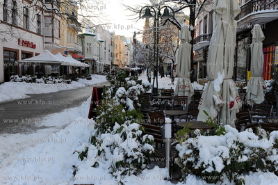 Sopot. Intensywne opady sniegu w Trojmiescie w nocy...