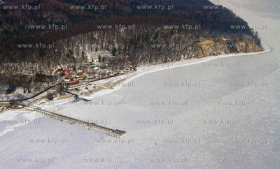 Zdjecia lotnicze zamarznietej Zatoki Gdanskiej. Nz....