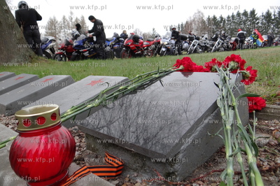Braniewo. Ponad 300 motocyklistow z Rosji i Polski...