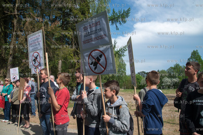 Redzikowo. Protest mieszkancow przeciwko budowie tarczy.
13.05.2016
Fot....