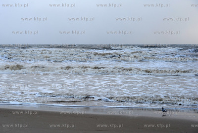 Sopot. Wichura i sniezyca w Sopocie. 05.01.2017 fot....