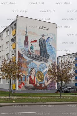 Starogard Gdański,Mural na osiedlu Kopernika nr 3710.11.2019Fot....