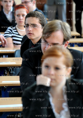 Egzamin maturalny z jezyka polskiego w XXI Liceum Ogolnoksztalcacym...