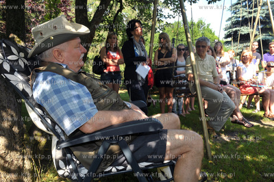 Lech Walesa wraca do formy. Pierwsze spotkanie po pobycie...