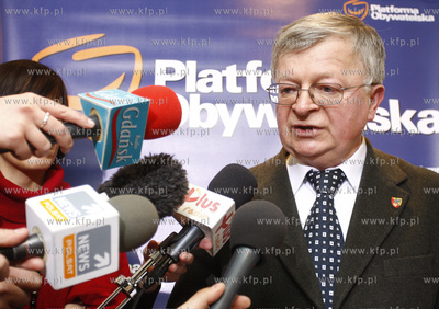 Sopot. Konferencja prasowa sopockiej PO, dotyczaca...