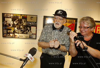 Gdynia. Muzeum Miasta Gdyni . Wystawa zlozona z fragmentow...