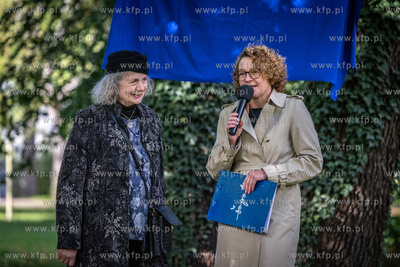 Uroczystość nadania nazwy Zaułek Cypriana Norwida...